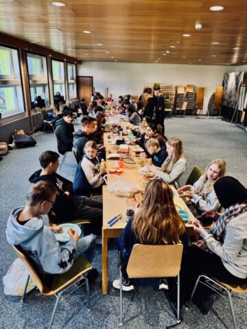 gemeinsames Frühstück - jeder hat dazu beigetragen